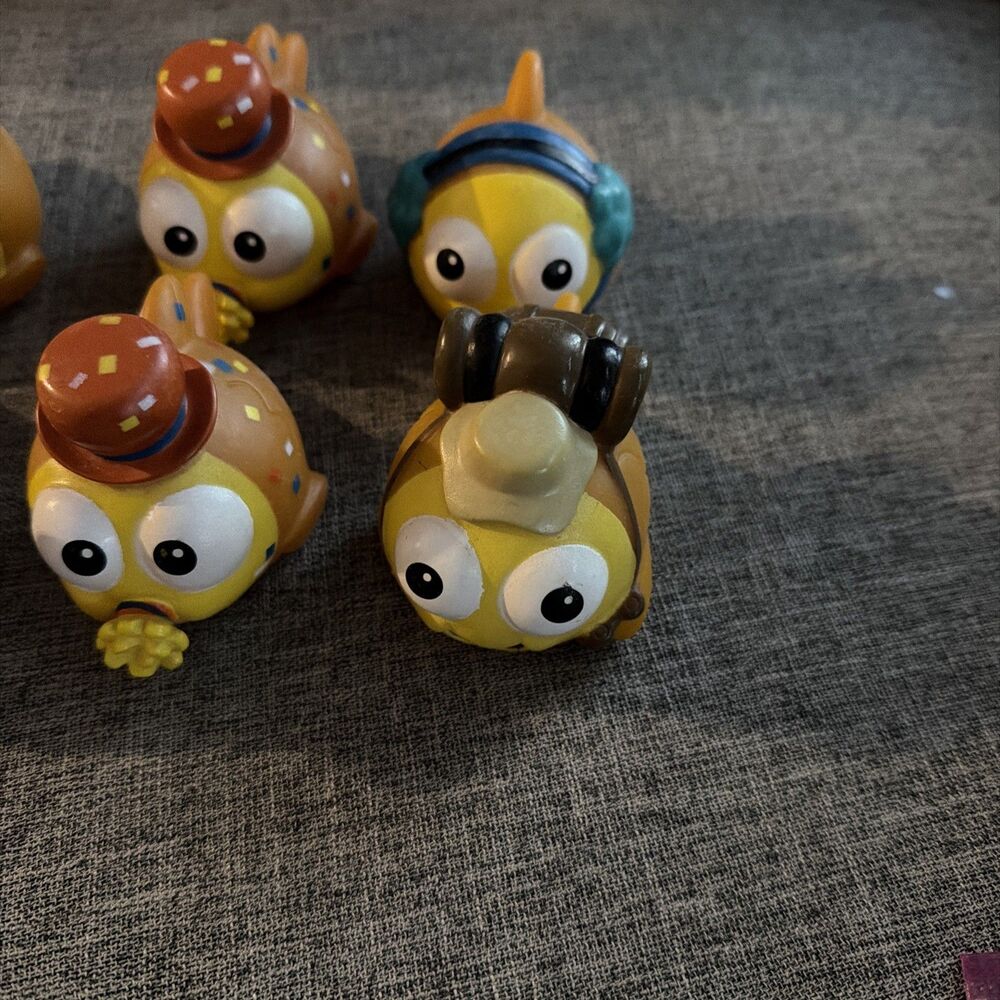 Goldfish Swim School Rubber Bath Pool Toy Lot of 12 Fun Designs! - Picture 2 of 5